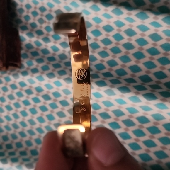 Selena jewlery Bangal - Picture 1 of 2